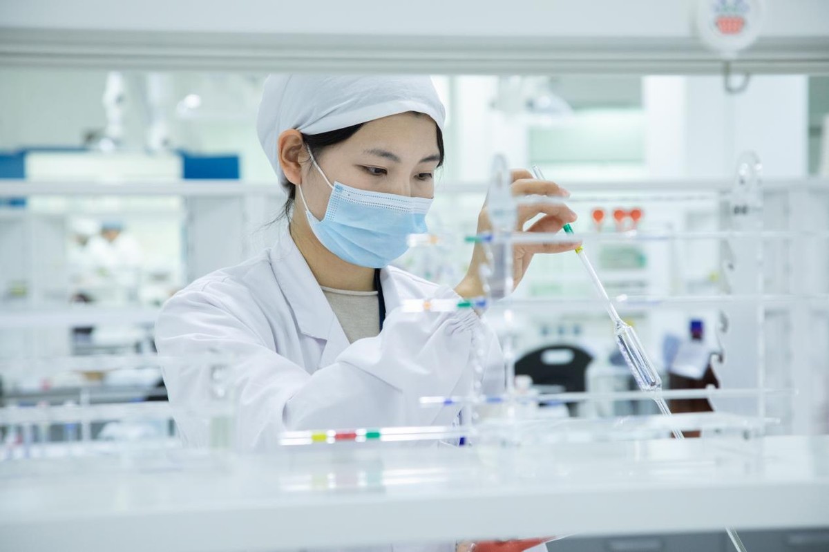 扬子江药业集团传承创新中医药 做中国医药行业领头羊